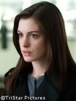 Anne Hathaway sera Catwoman